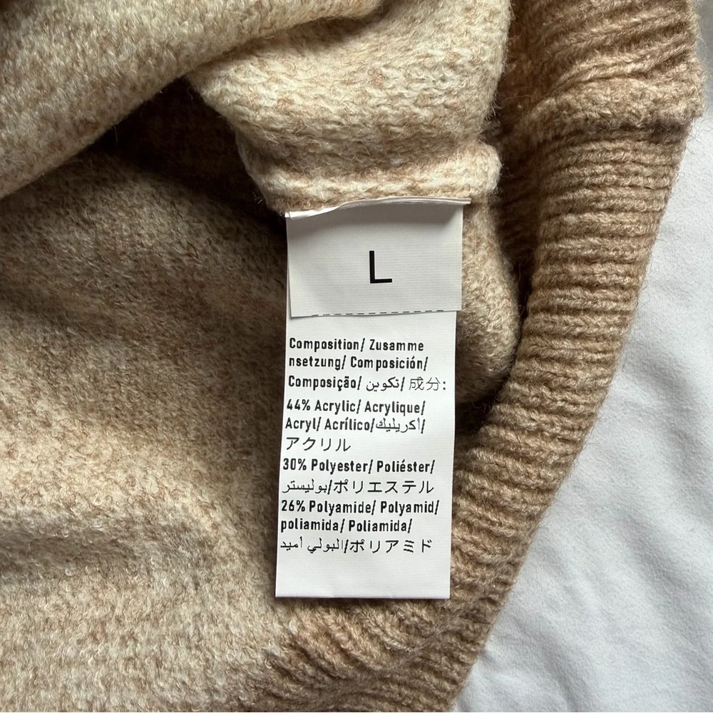 Checkerboard Crewneck Sweater in Cream and Tan NWT - Picture 5 of 7